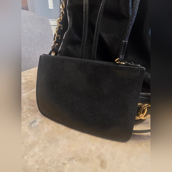 Vintage 90s CHANEL Bucket Bag - Picture 4 of 6